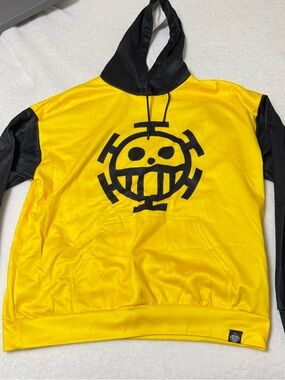 One Piece Trafalgar Law Heart Pirates Black & Yellow Hoodie